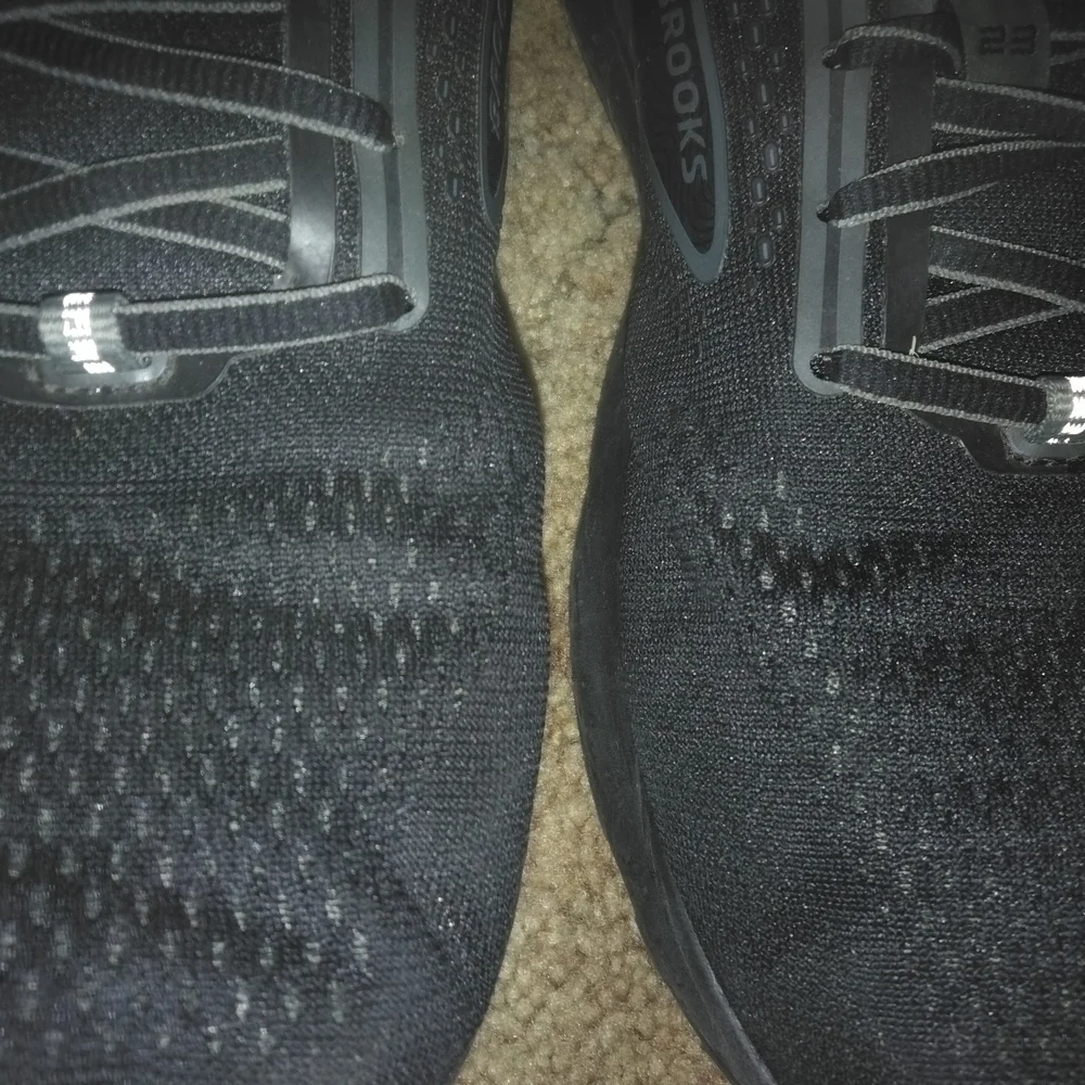 Brooks Men’s Black Running Shoes